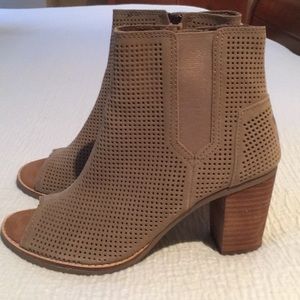 Toms open toe booties